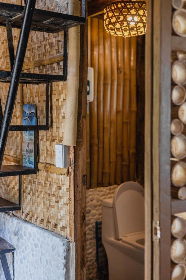 Amami Beachfront Villa With Private Beach Puerto Galera Exterior foto