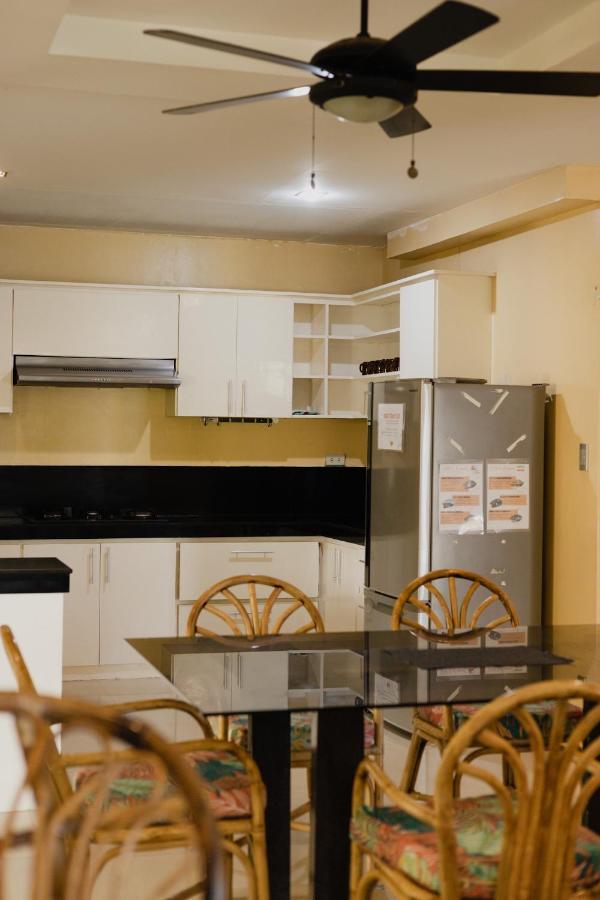 Amami Beachfront Villa With Private Beach Puerto Galera Exterior foto
