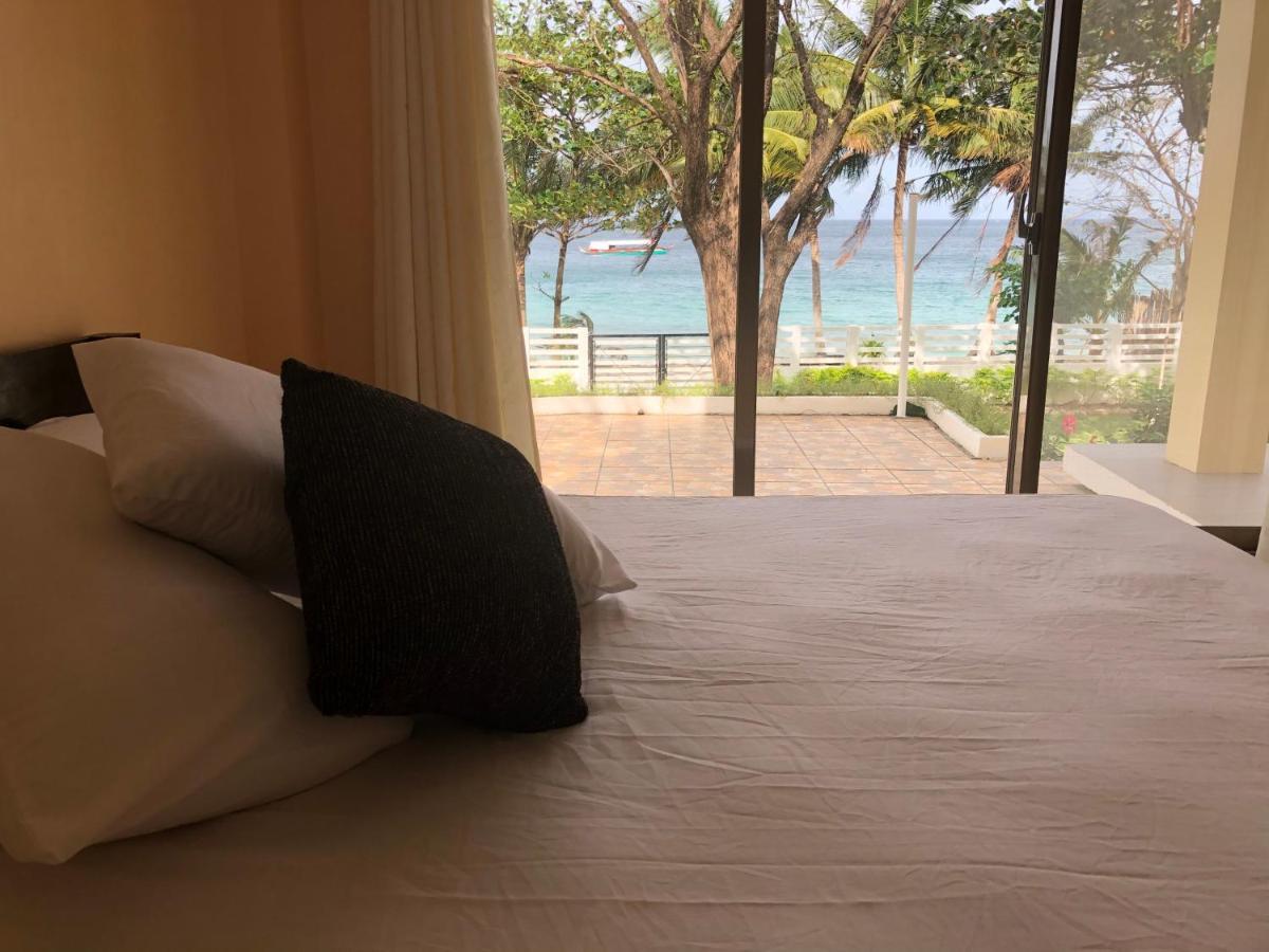 Amami Beachfront Villa With Private Beach Puerto Galera Exterior foto